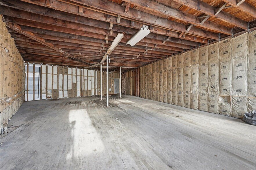 More Photos Of 315 Ogle Ave, Knoxville General Retail For Sale