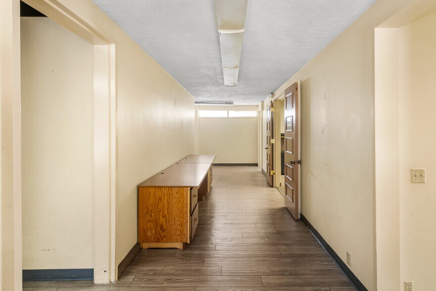 More Photos Of 1661 E Chapman Ave, Fullerton Office For Sale