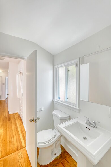 More Photos Of 15907 Enadia Way, Van Nuys Apartments For Sale