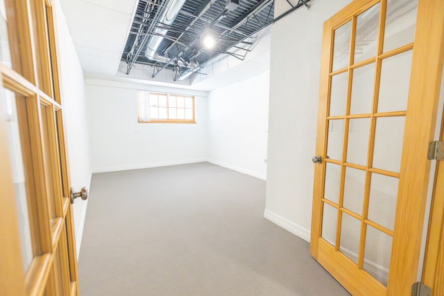 More Photos Of 1650 N Franklin St, Denver Office For Lease