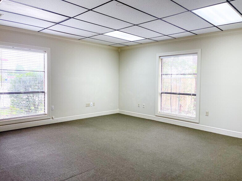 More Photos Of 4744 Jamestown Ave, Baton Rouge Medical For Lease