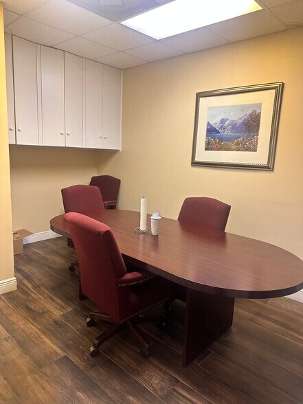 More Photos Of 825 E Southmore Ave, Pasadena Medical For Lease