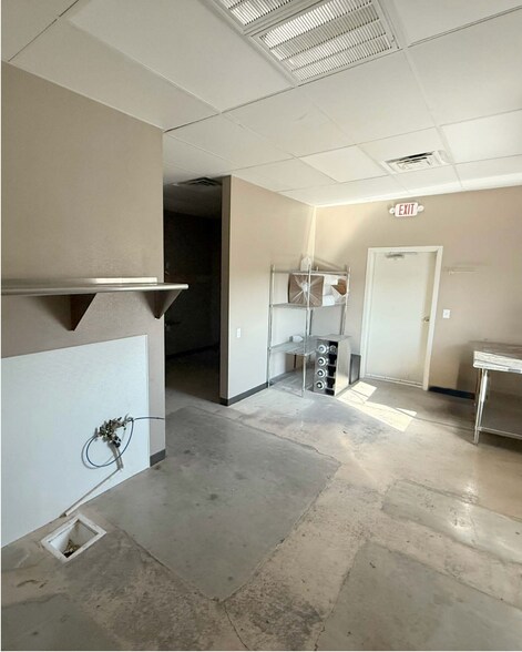 More Photos Of 15050 Texas 29, Liberty Hill Unknown For Lease