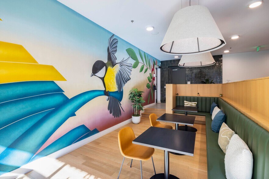 More Photos Of 1911 Philomena St, Austin Apartments For Lease