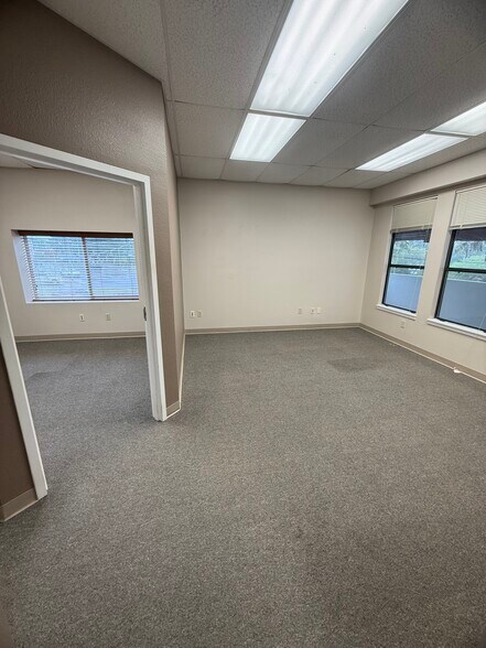 More Photos Of 2199 N Monroe St, Tallahassee Office For Lease