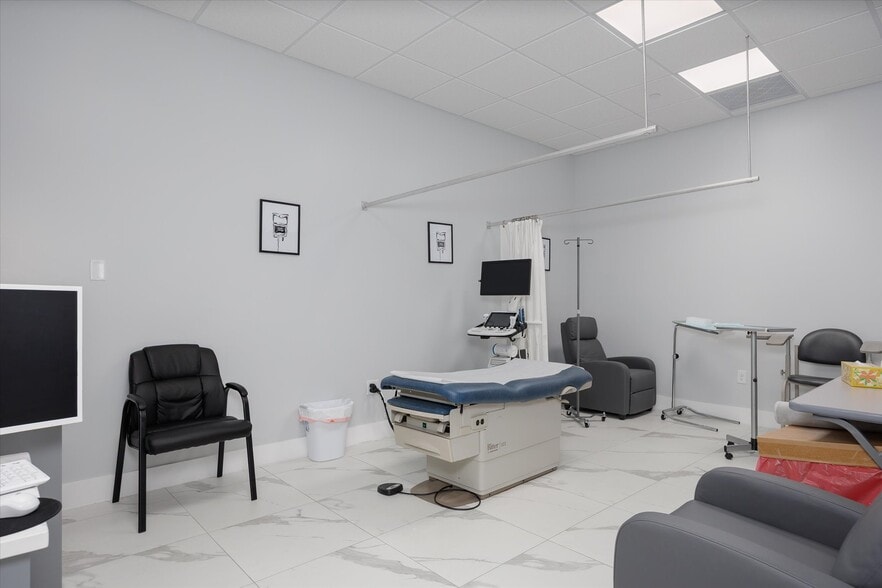 More Photos Of 22904 Lyden Dr, Estero Medical For Sale