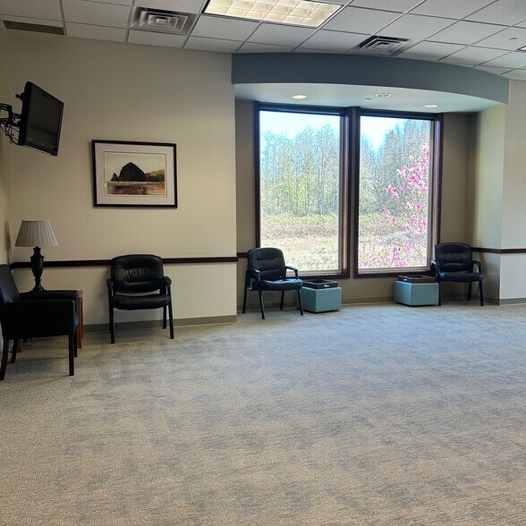 More Photos Of 463 Tremont St W, Port Orchard Medical For Lease