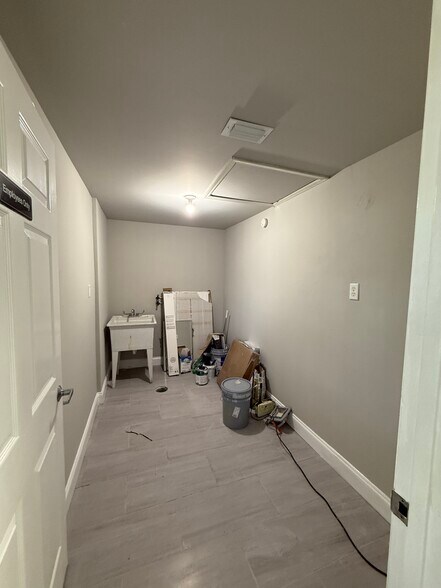 More Photos Of 100 Burnsed Pl, Oviedo Medical For Lease