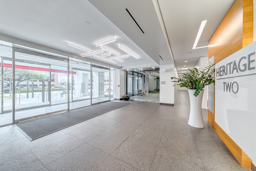 More Photos Of 5001 Lyndon B Johnson Fwy, Dallas Office For Lease