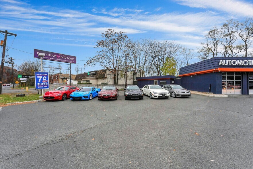 More Photos Of 2040 US Highway 22, Scotch Plains General Retail For Lease