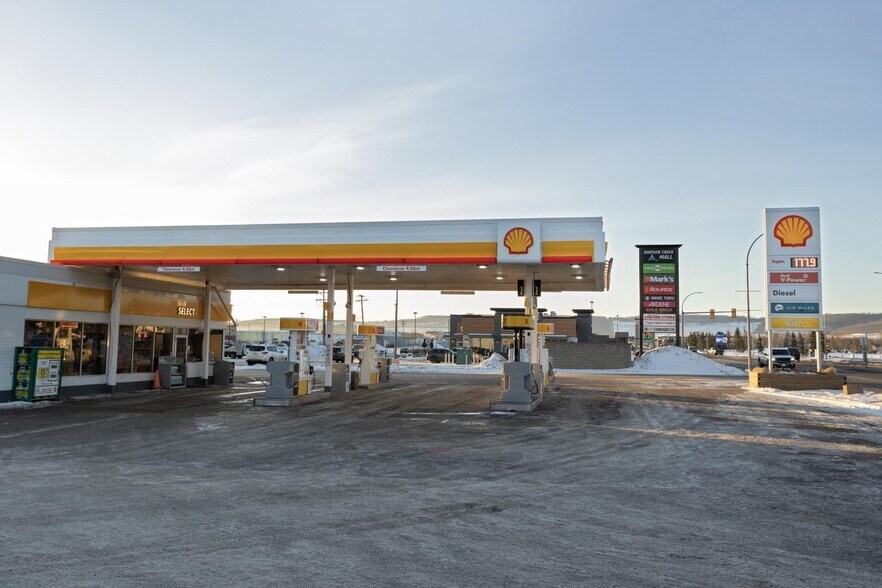 More Photos Of 11000 8th St, Dawson Creek General Retail For Lease