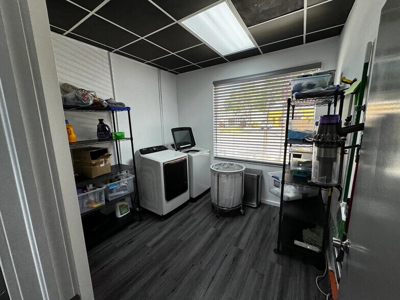 More Photos Of 3226 N Falkenburg Rd, Tampa Office For Sale