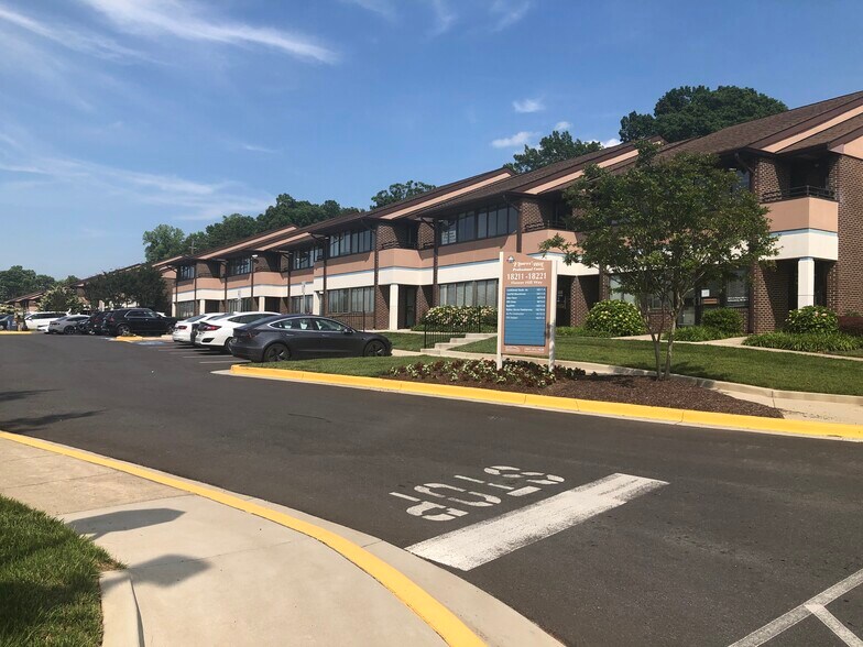 More Photos Of 18223-18235 Flower Hill Way, Gaithersburg Medical For Lease
