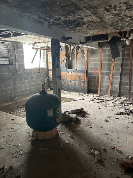 More Photos Of 820-830 Merton Rd, Detroit Apartments For Sale
