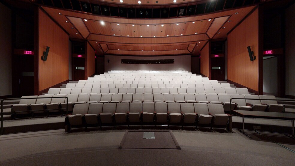 More Photos Of 3 Merck, White House Station Office For Lease