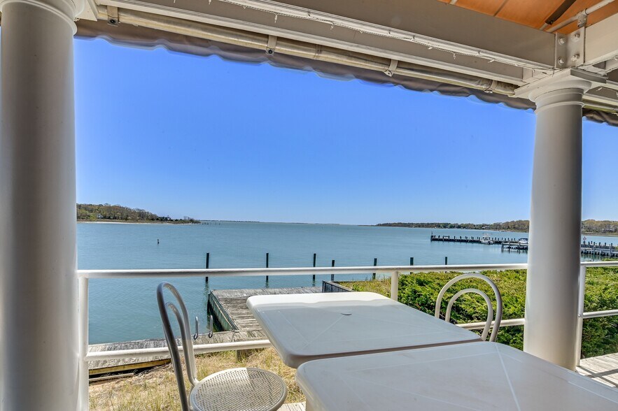 More Photos Of 56-58 S Bay Ave, Eastport Restaurant For Sale