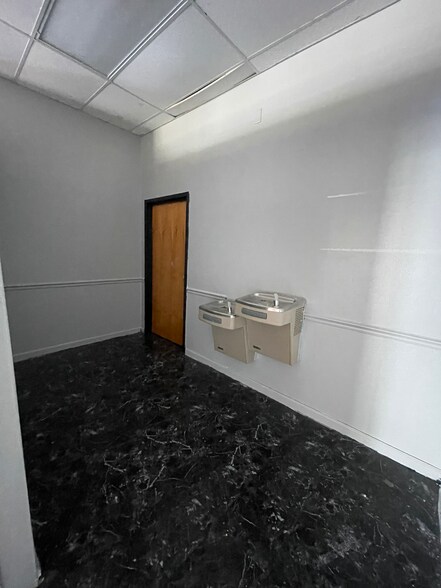 More Photos Of 2810 Sharer Rd, Tallahassee Unknown For Lease