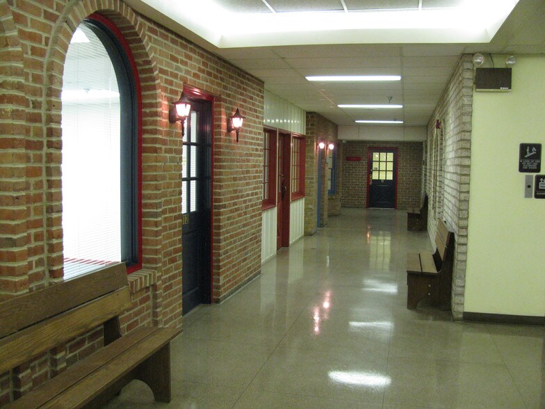 More Photos Of 1 Center Sq, Hanover Office For Lease