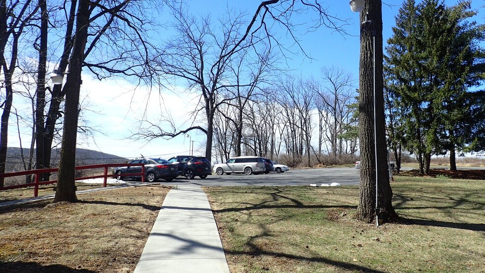 More Photos Of 3005 Brodhead Rd, Bethlehem Office For Sale