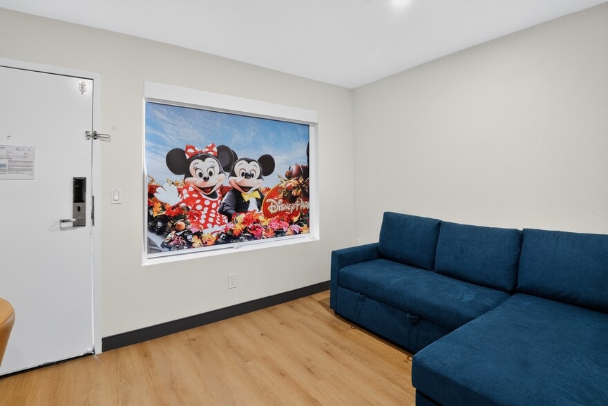 More Photos Of 2141 S Harbor Blvd, Anaheim Hotel For Sale