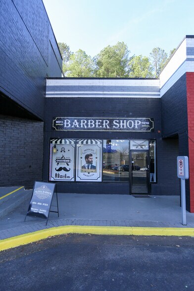More Photos Of 8610 Roswell Rd, Atlanta Unknown For Lease