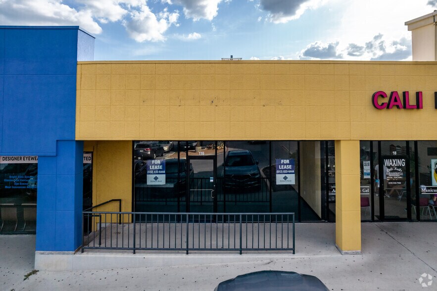 More Photos Of 13909 Nacogdoches Rd, San Antonio Unknown For Lease