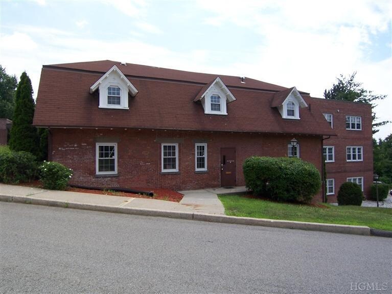 More Photos Of 2 Stowe Rd, Peekskill Medical For Sale
