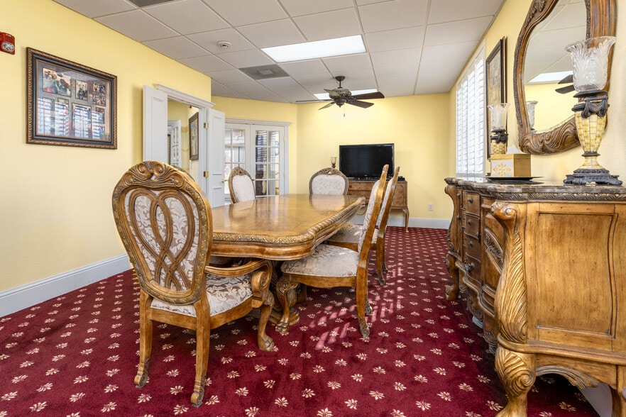 More Photos Of 2308 Michigan Ct, Dalworthington Gardens Office Residential For Sale