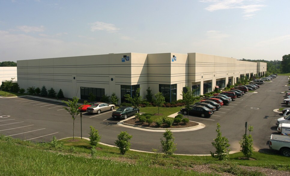 More Photos Of 22712 Commerce Center Ct, Sterling Warehouse For Lease