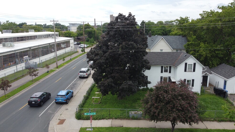 More Photos Of 917 18th NE Ave, Minneapolis Land For Sale