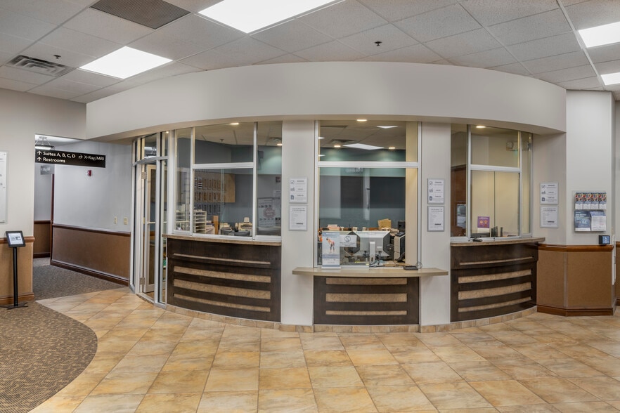 More Photos Of 4949 Harlem Rd, Buffalo Medical For Lease