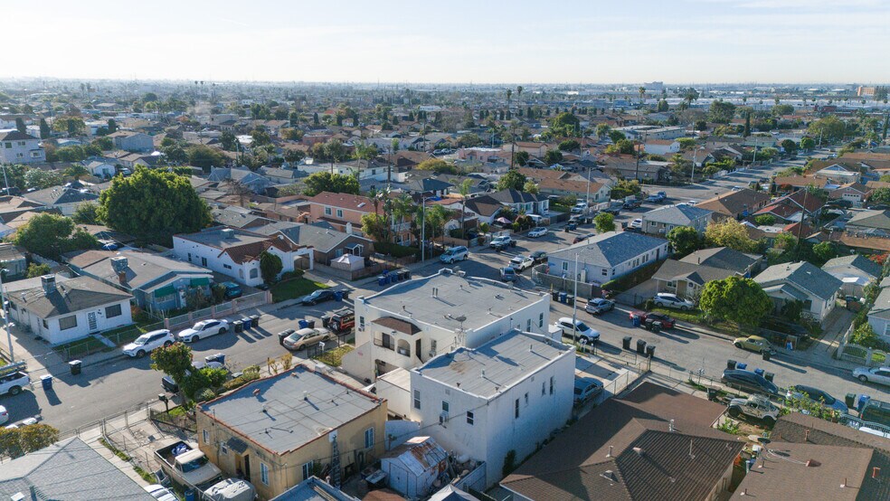 More Photos Of 545 Eastmont Ave, East Los Angeles Apartments For Sale