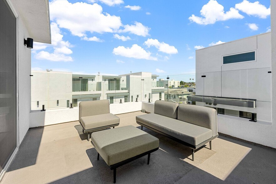 More Photos Of 113-153 W Plymouth St, Inglewood Apartments For Sale