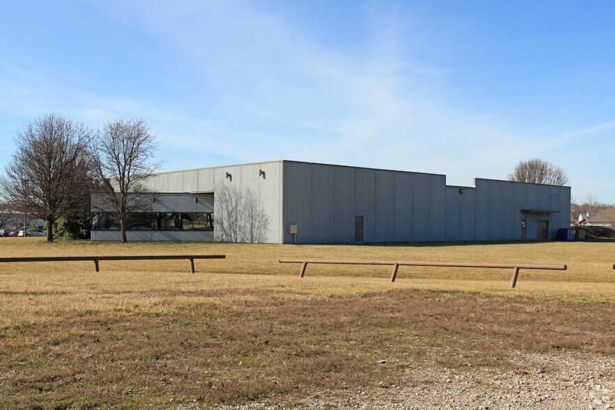 More Photos Of 9700 Highway 57, Evansville Office For Lease