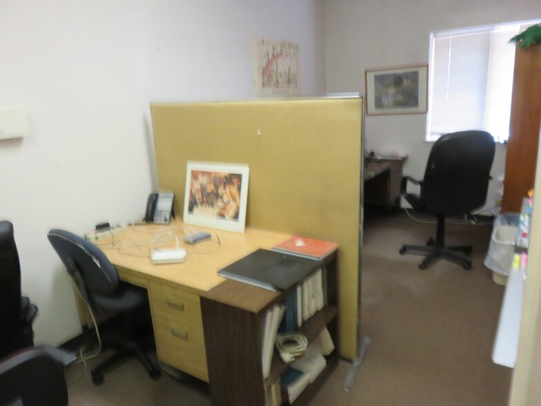 More Photos Of 1173-1175 Green St, Iselin Storefront Retail Office For Sale