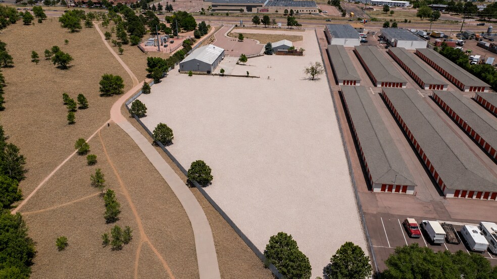 More Photos Of 2480-2490 N Powers Blvd, Colorado Springs Warehouse For Lease