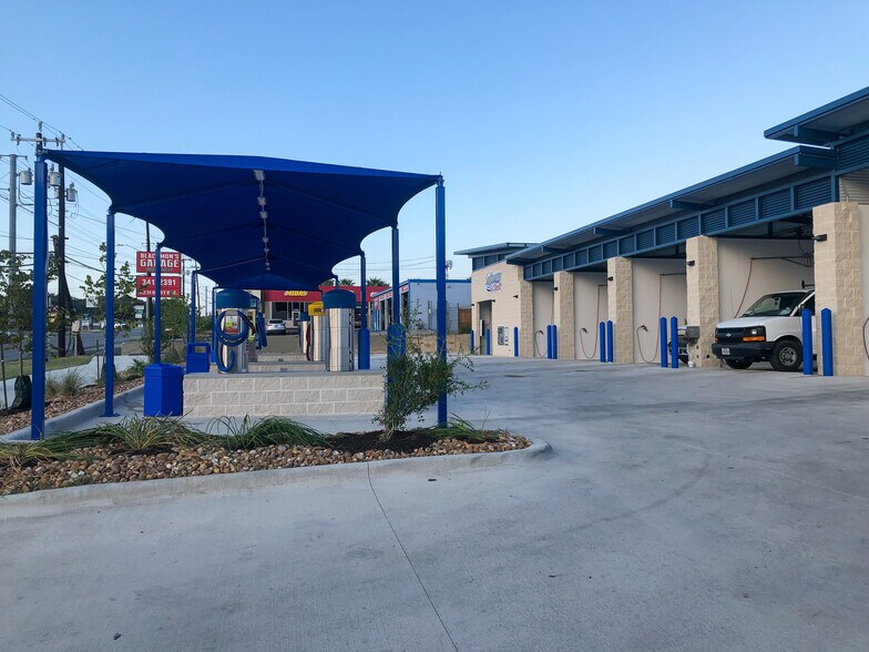 More Photos Of 11303 West Ave, San Antonio Carwash For Lease