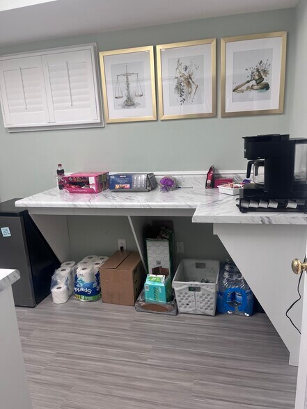 More Photos Of 1500 Richland St, Columbia Office For Lease