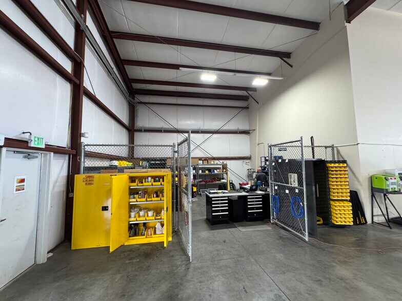 More Photos Of 5975 Alpha Ave, Reno Warehouse For Sale