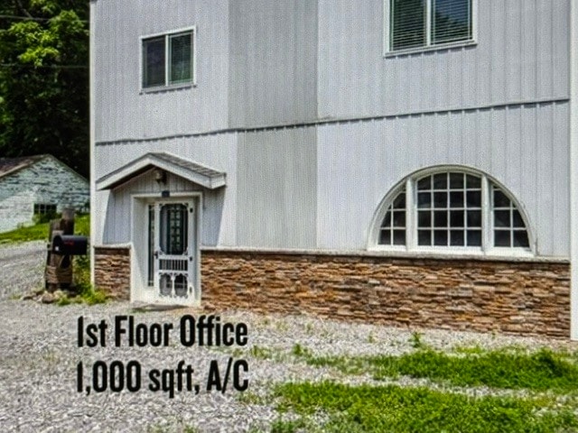 More Photos Of 104 W Main St, Victor Office Residential For Lease