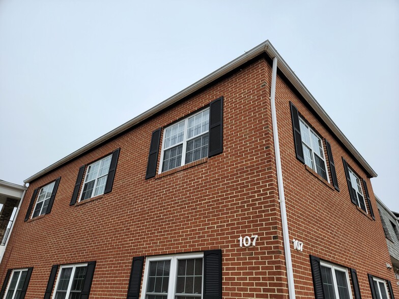 More Photos Of 14300 Gallant Fox Ln, Bowie Medical For Sale