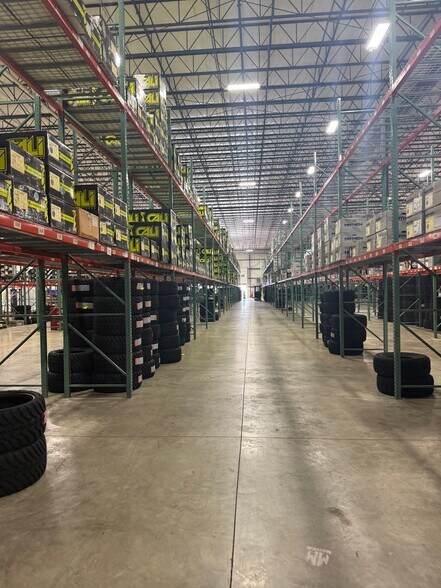 More Photos Of 5435 Dylan Dr, South Bend Distribution For Lease