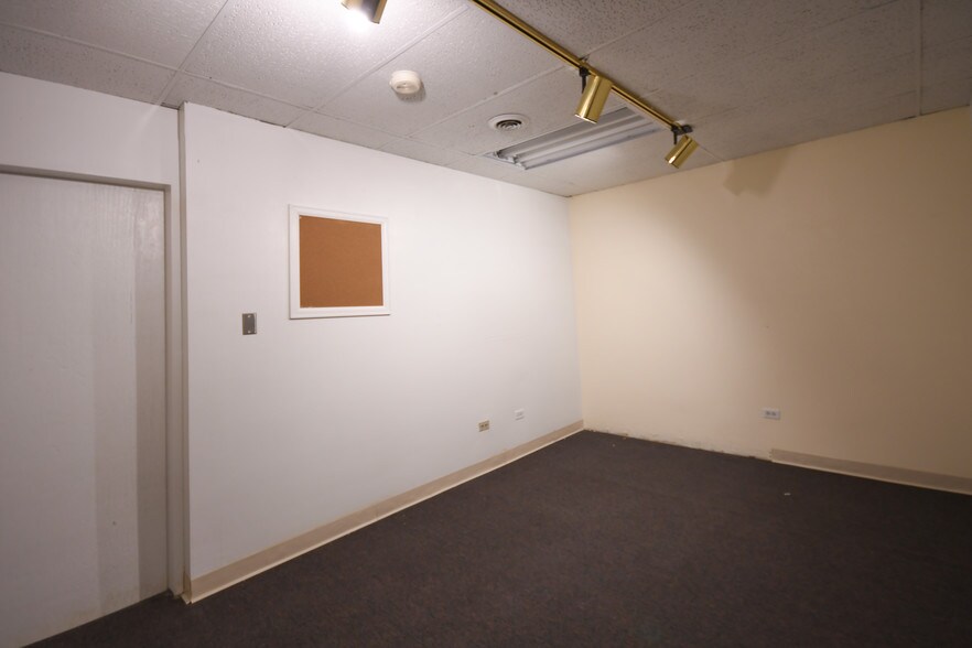 More Photos Of 711-729 Billings St, Aurora Flex For Lease