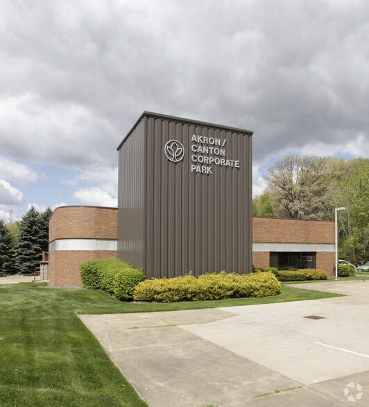 More Photos Of 3575 Forest Lake, Uniontown Flex For Lease