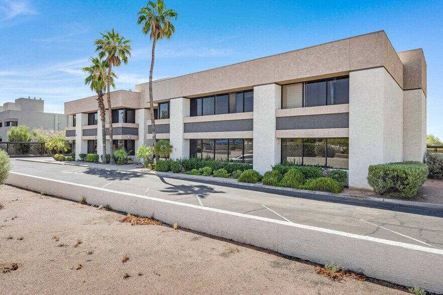 More Photos Of 9495 E San Salvador Dr, Scottsdale Medical For Lease