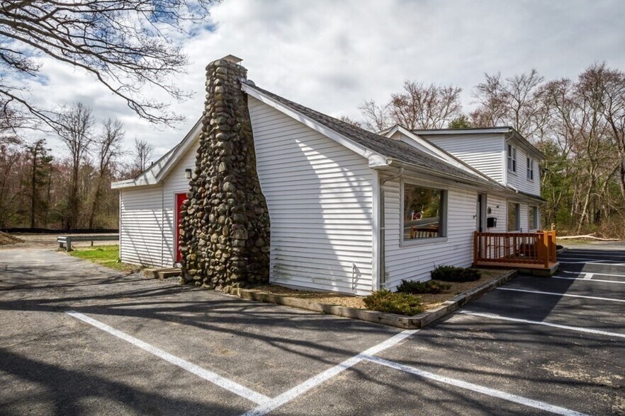 More Photos Of 87 Winthrop St, Rehoboth Storefront Retail Residential For Sale