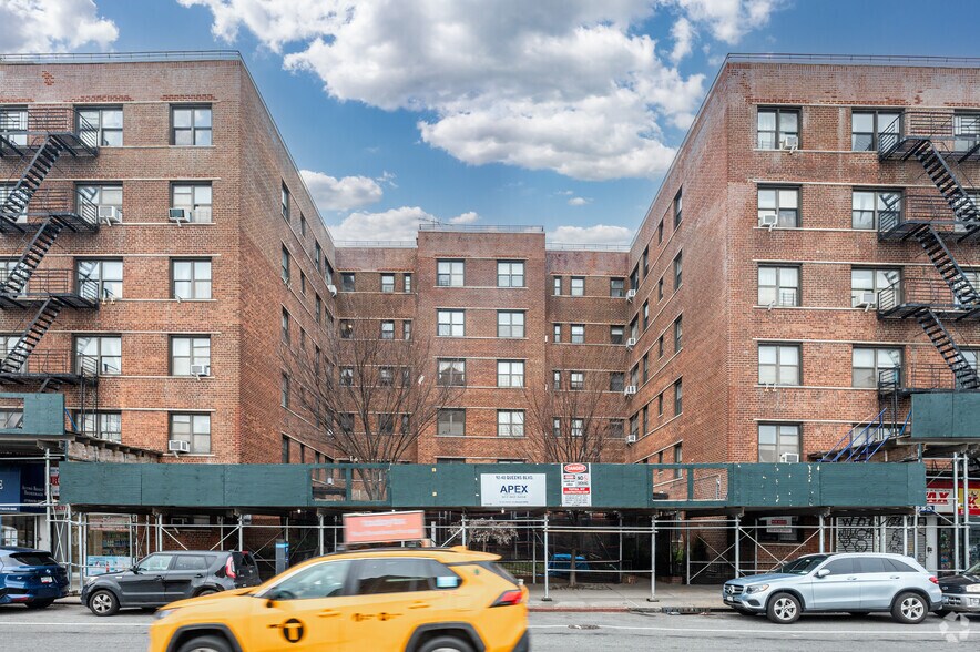 More Photos Of 92-40 Queens Blvd, Rego Park Apartments For Lease