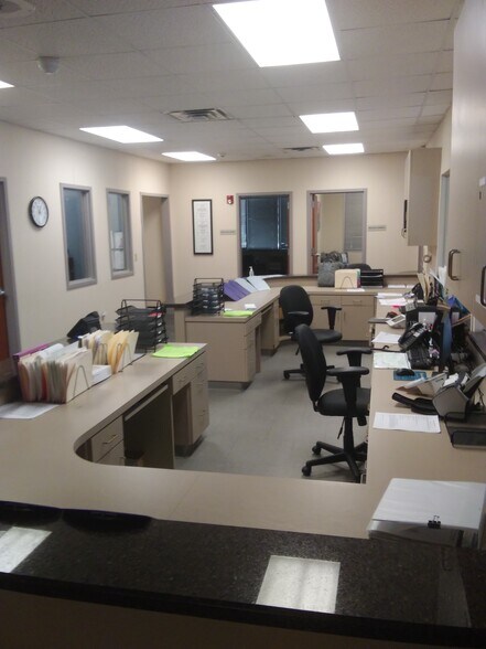 More Photos Of 1625 Lancaster Dr, Grapevine Medical For Lease