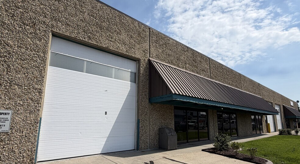 More Photos Of 52 129 Av NW, Edmonton Industrial For Lease