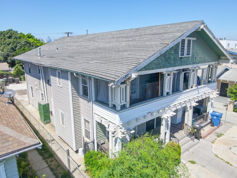 More Photos Of 239 W 43rd St, Los Angeles Apartments For Sale